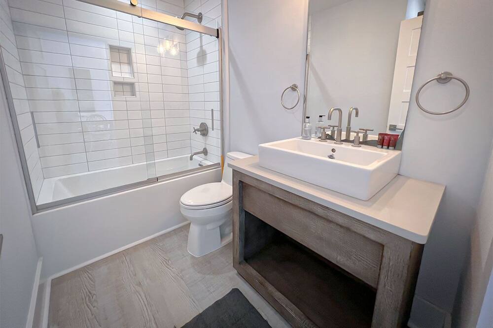 Photo of Bathroom in Shell Island