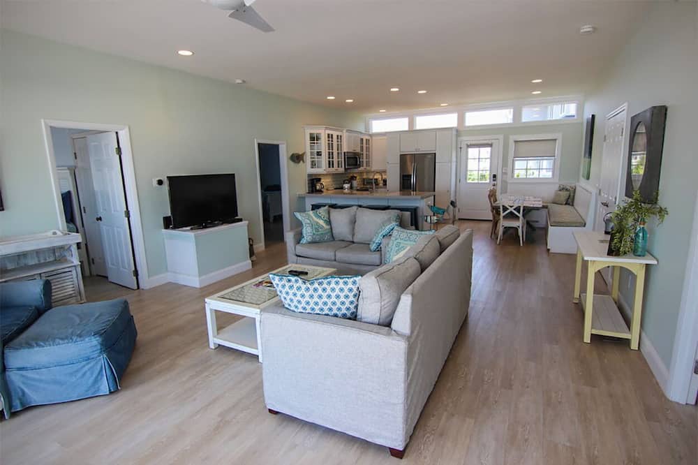 Photo of Livingroom in Shell Island