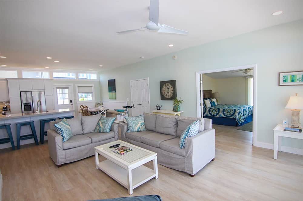 Photo of Livingroom in Shell Island