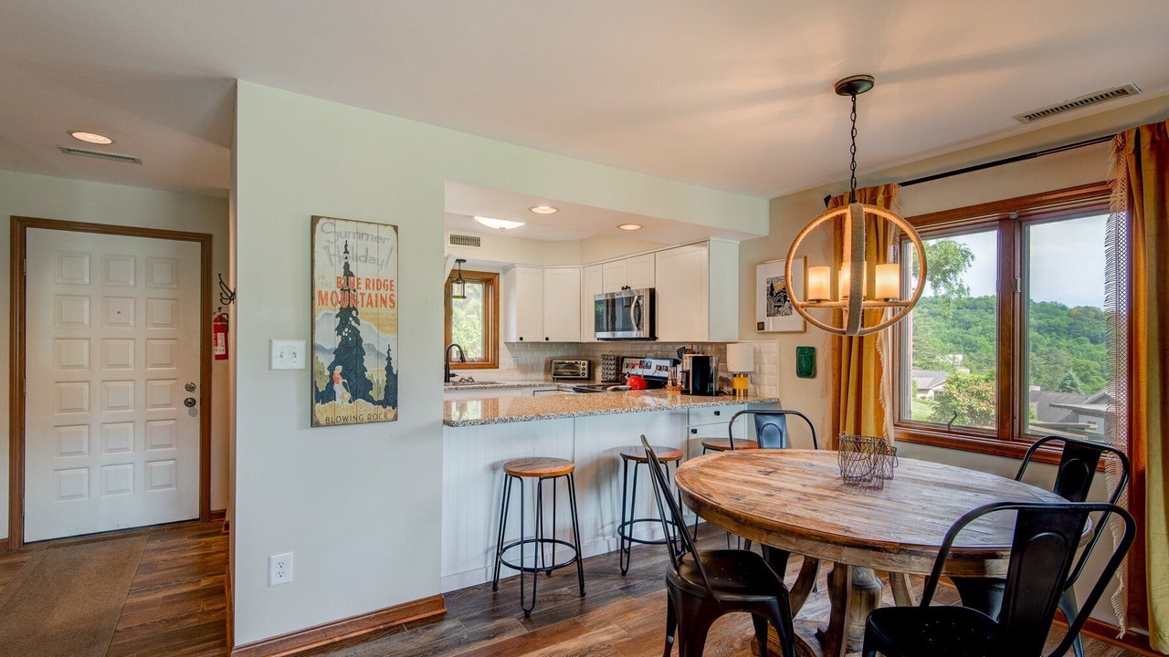 Photo of Kitchen in Blowing Rock