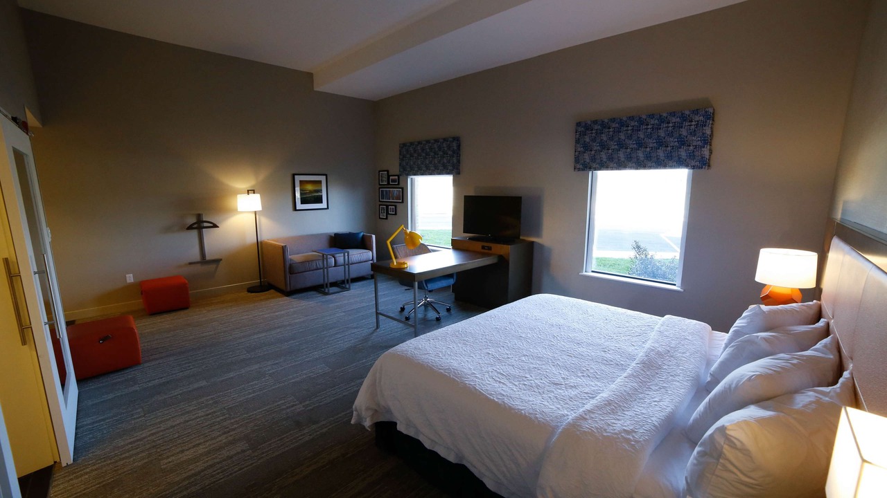 Photo of Bedroom in Forest City