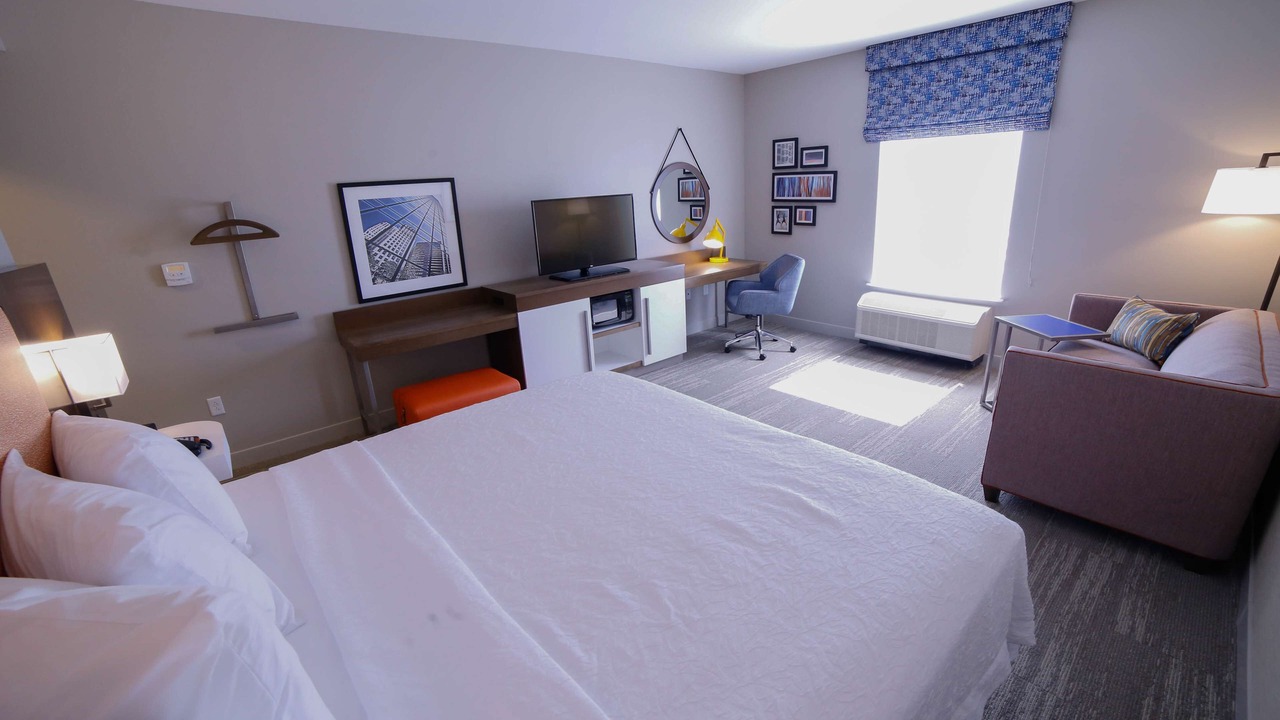 Photo of Bedroom in Forest City