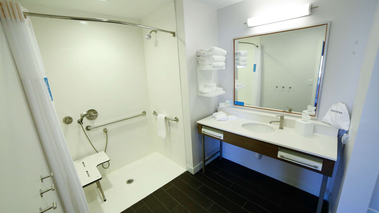 Photo of Bathroom in Forest City