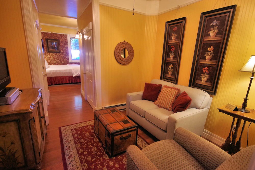 Photo of Livingroom in Kenilworth