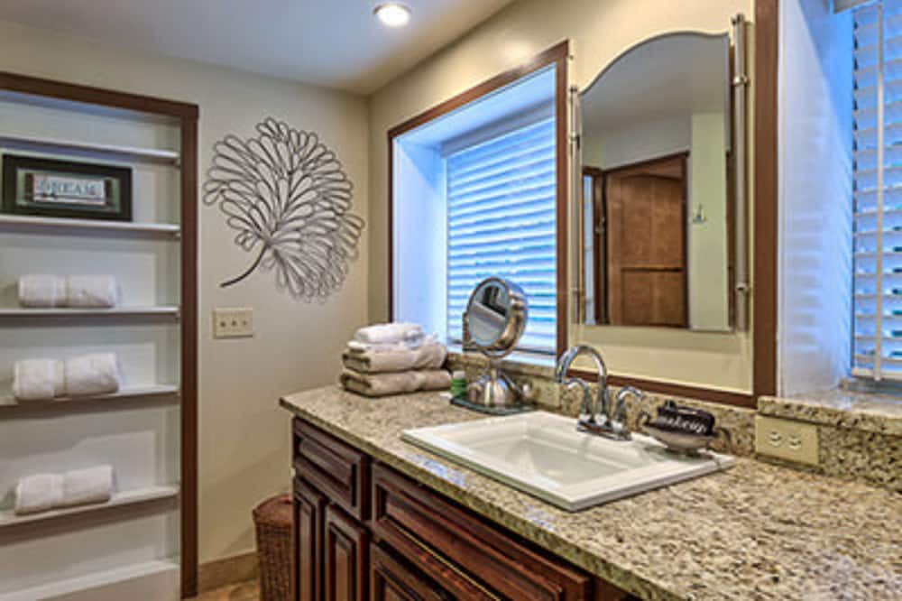 Photo of Bathroom in Kenilworth