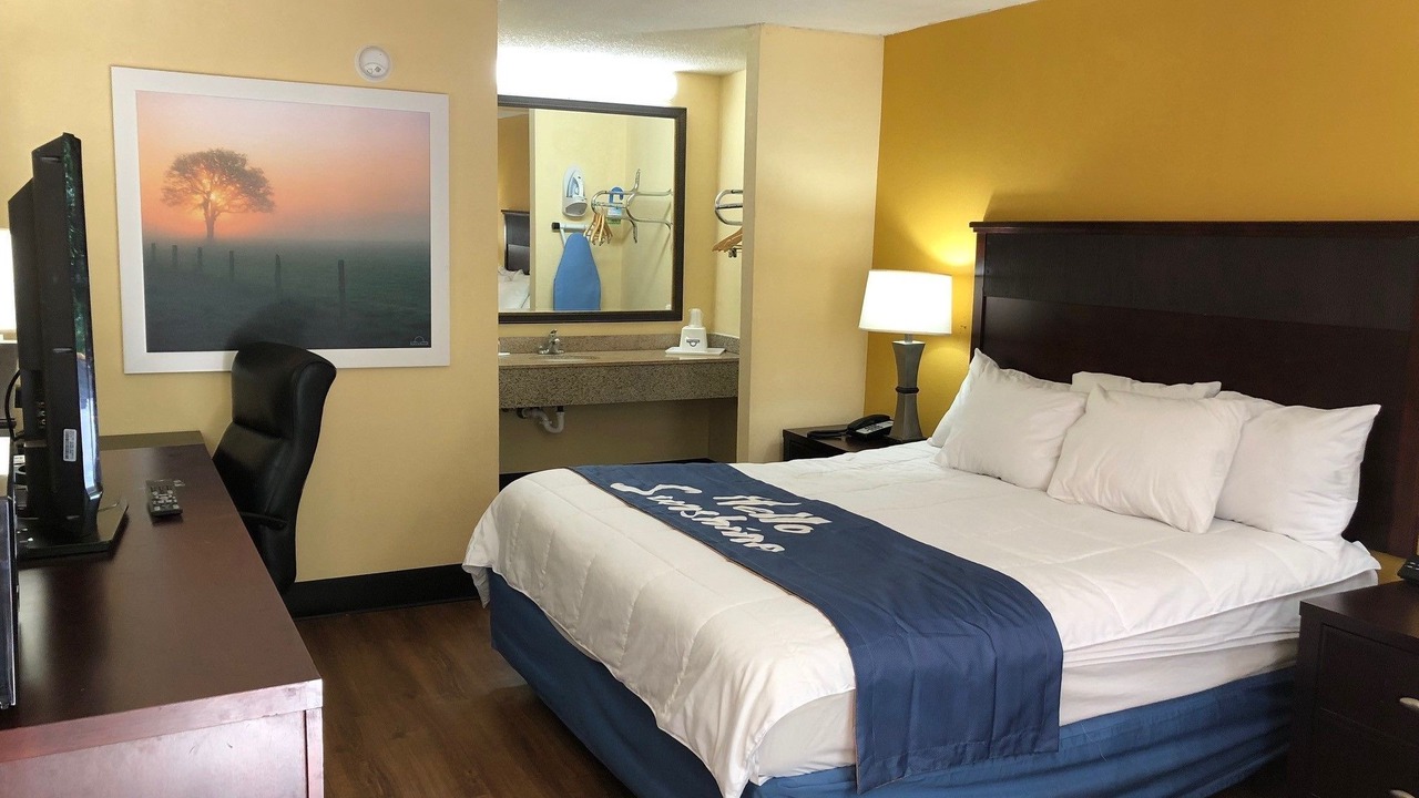 Photo of Bedroom in King