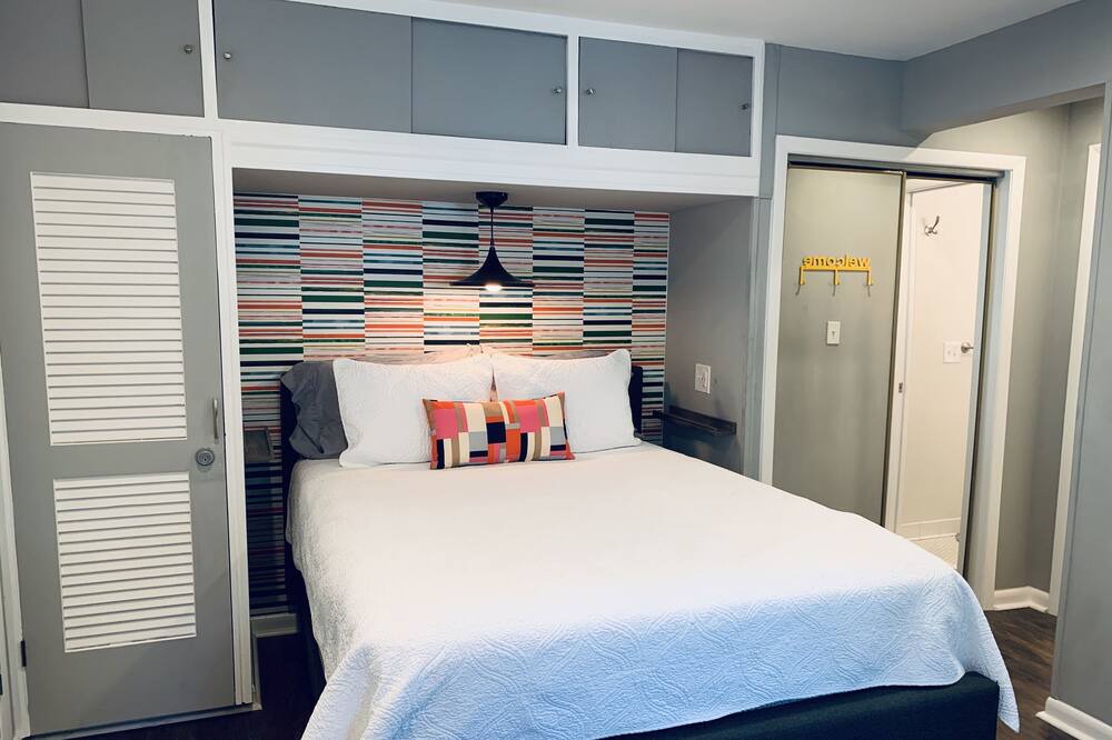 Photo of Bedroom in Melrose