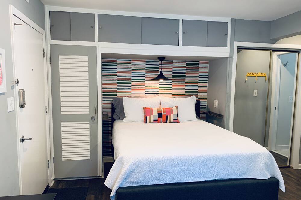 Photo of Bedroom in Melrose