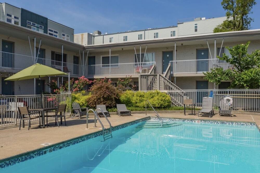Photo of Outdoor in Melrose