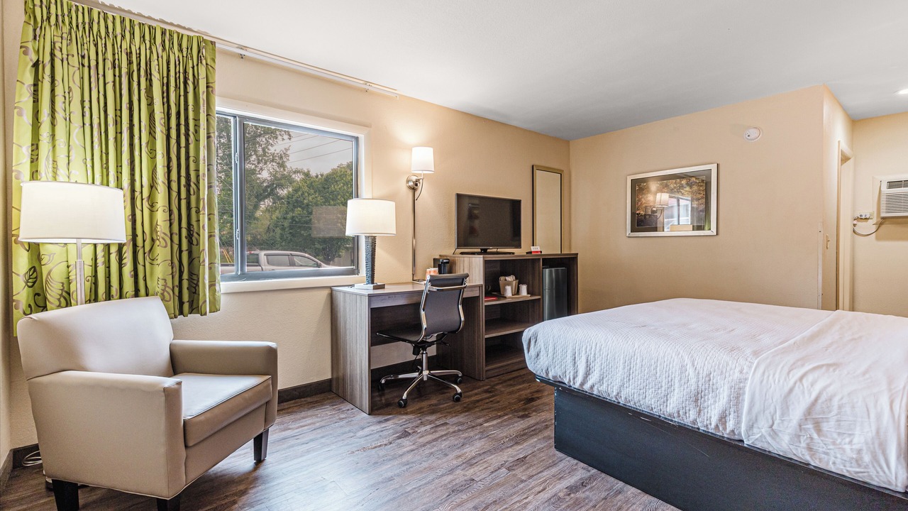 Photo of Bedroom in Cherokee