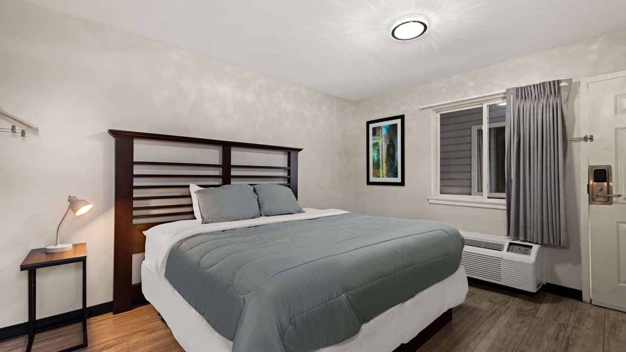 Photo of Bedroom in East Forest