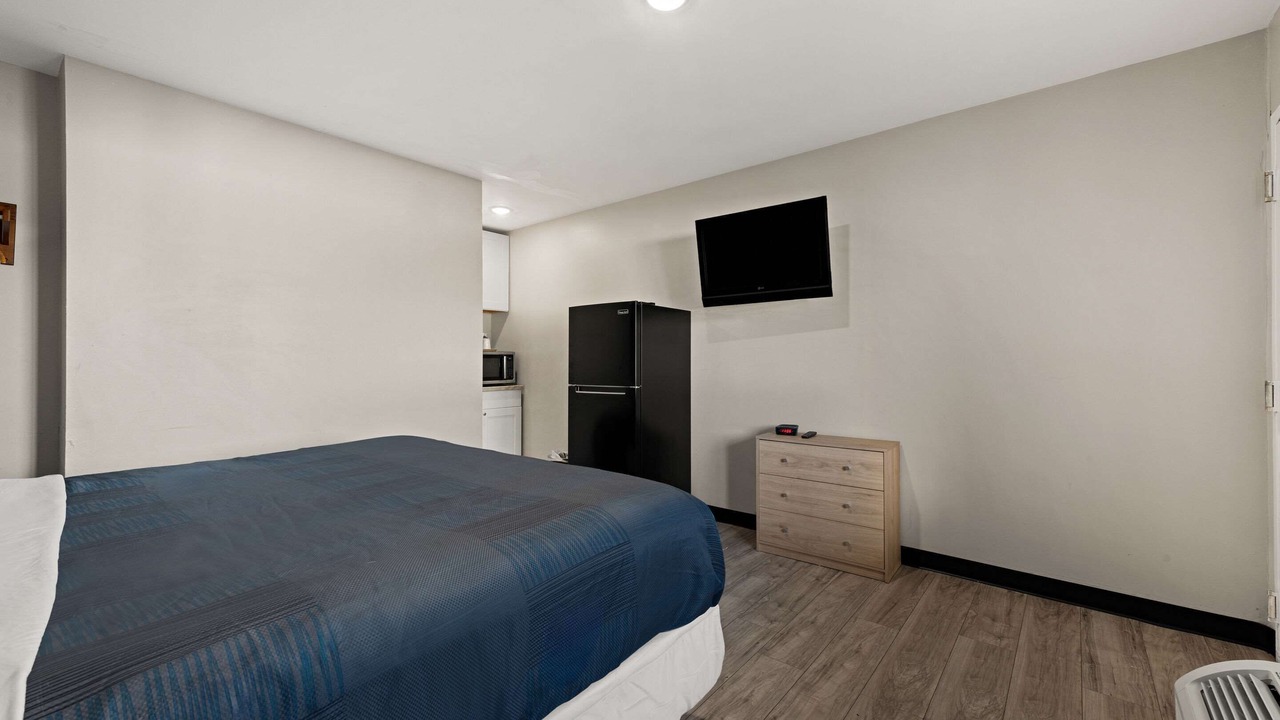 Photo of Bedroom in East Forest