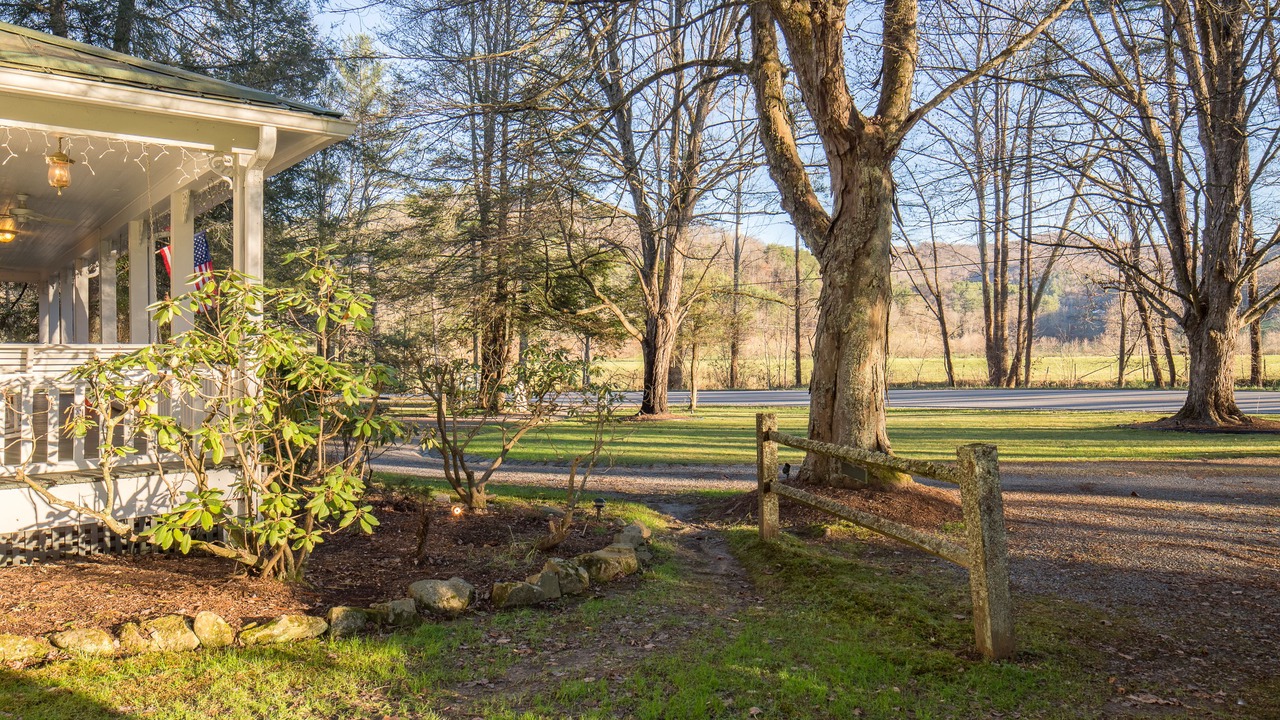 Photo of Outdoor in Sugar Grove