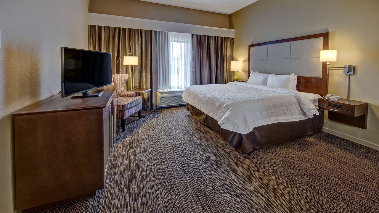 Photo of Bedroom in Dunn