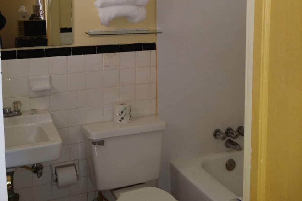 Photo of Bathroom in Rockingham