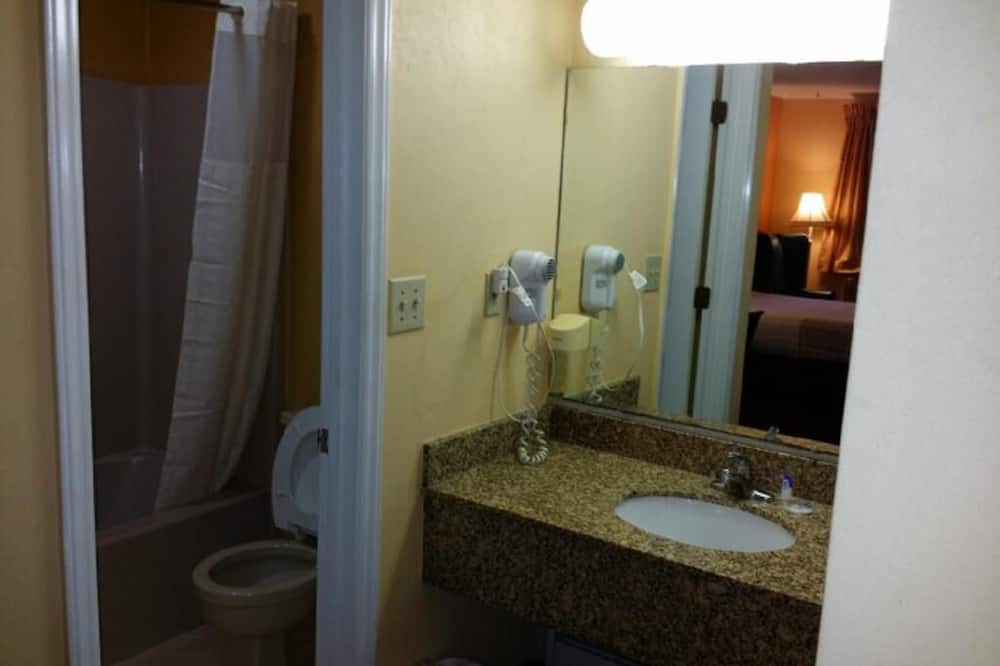 Photo of Bathroom in Rockingham