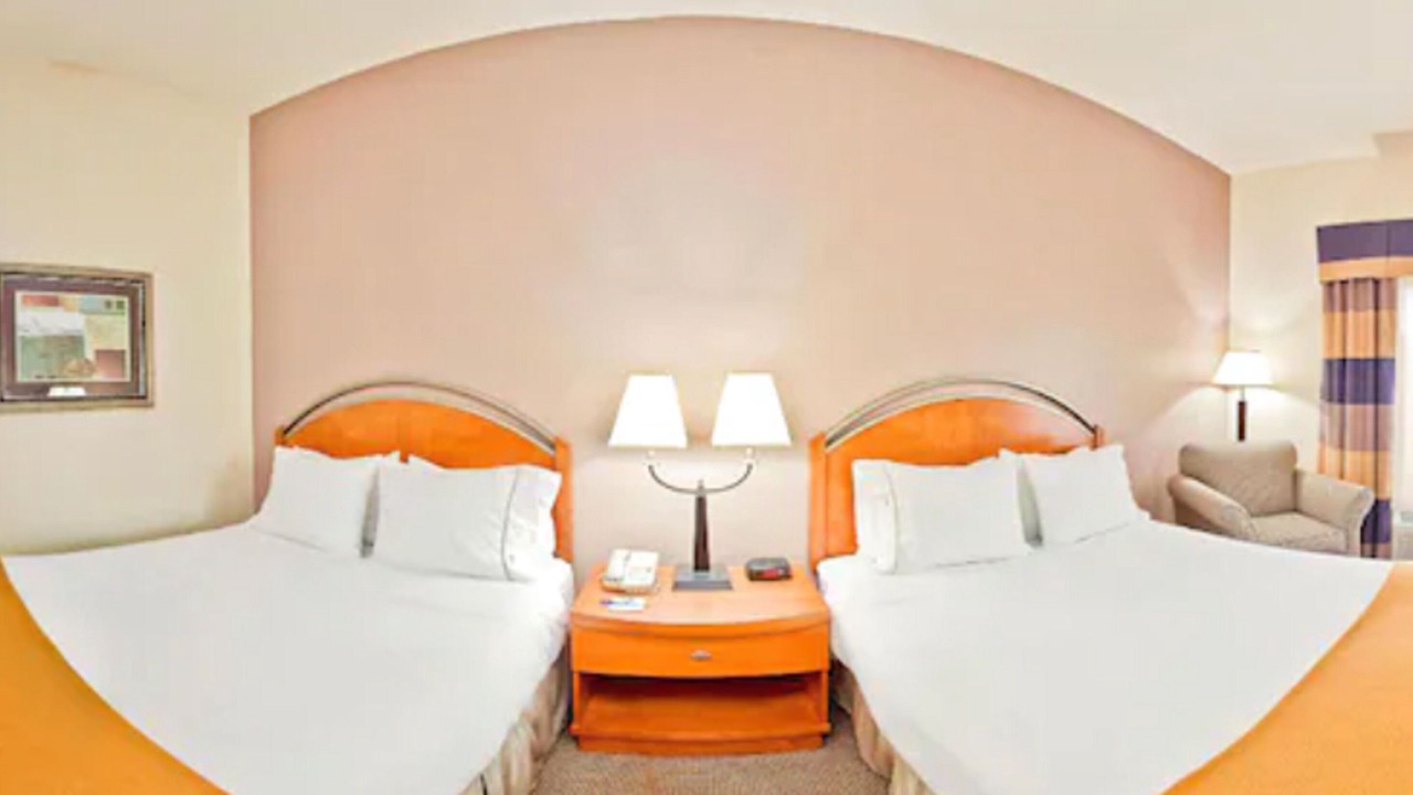 Photo of Bedroom in Forest City