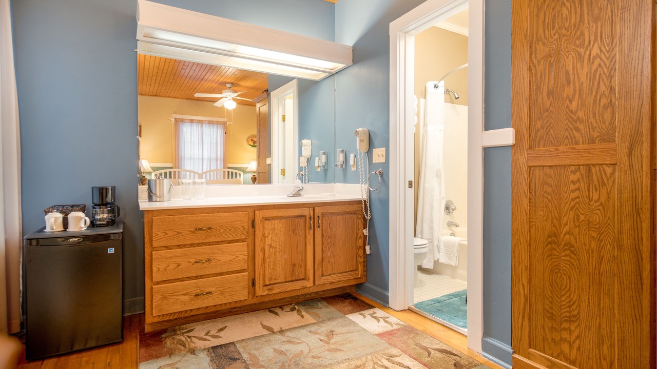 Photo of Bedroom in Flat Rock