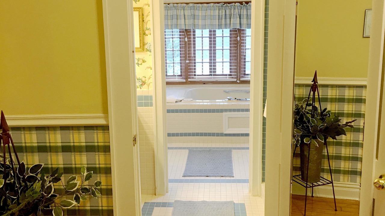 Photo of Bathroom in Flat Rock