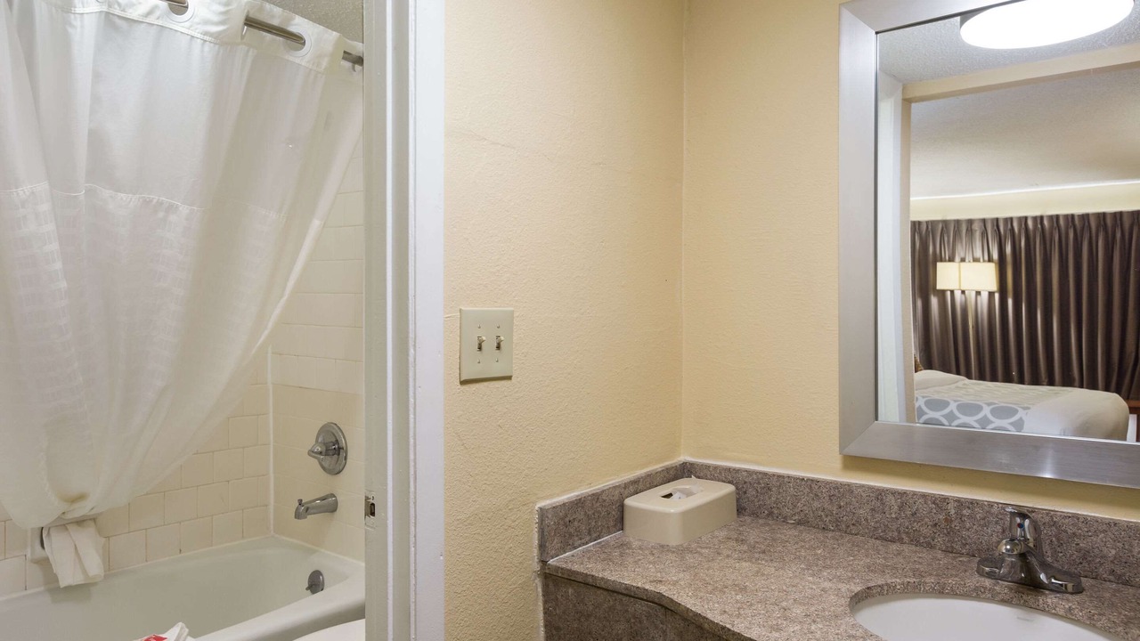Photo of Bathroom in Hardeeville