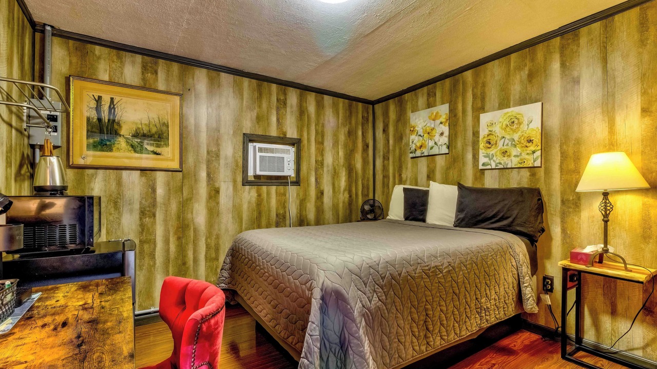 Photo of Livingroom in Cherokee