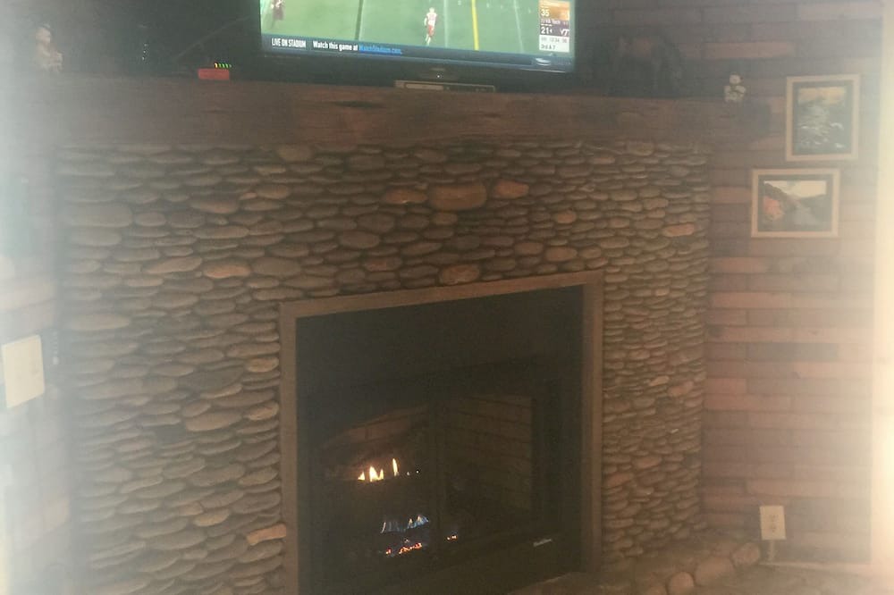 Photo of Livingroom in Burnsville