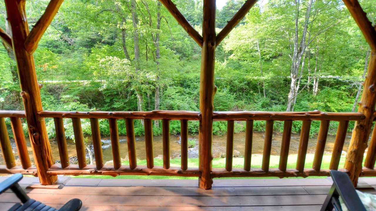 Photo of Patio Balcony in Sylva