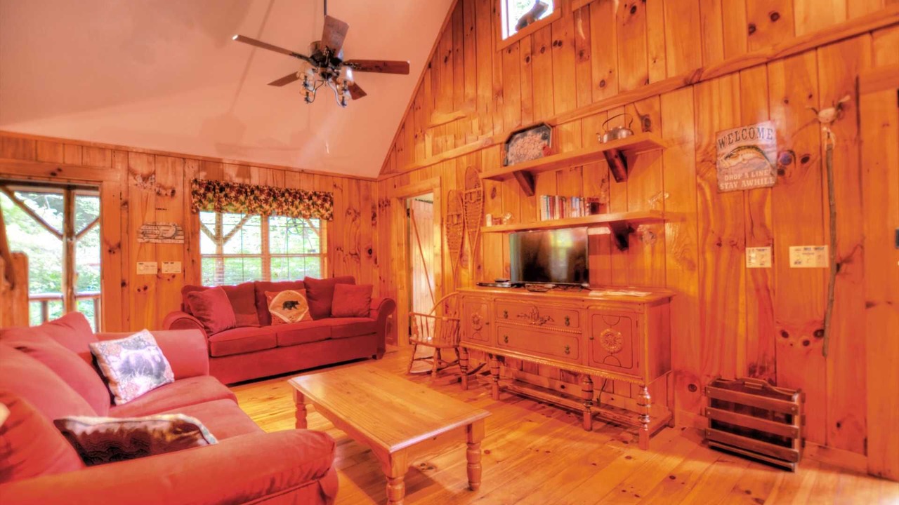 Photo of Bedroom in Sylva