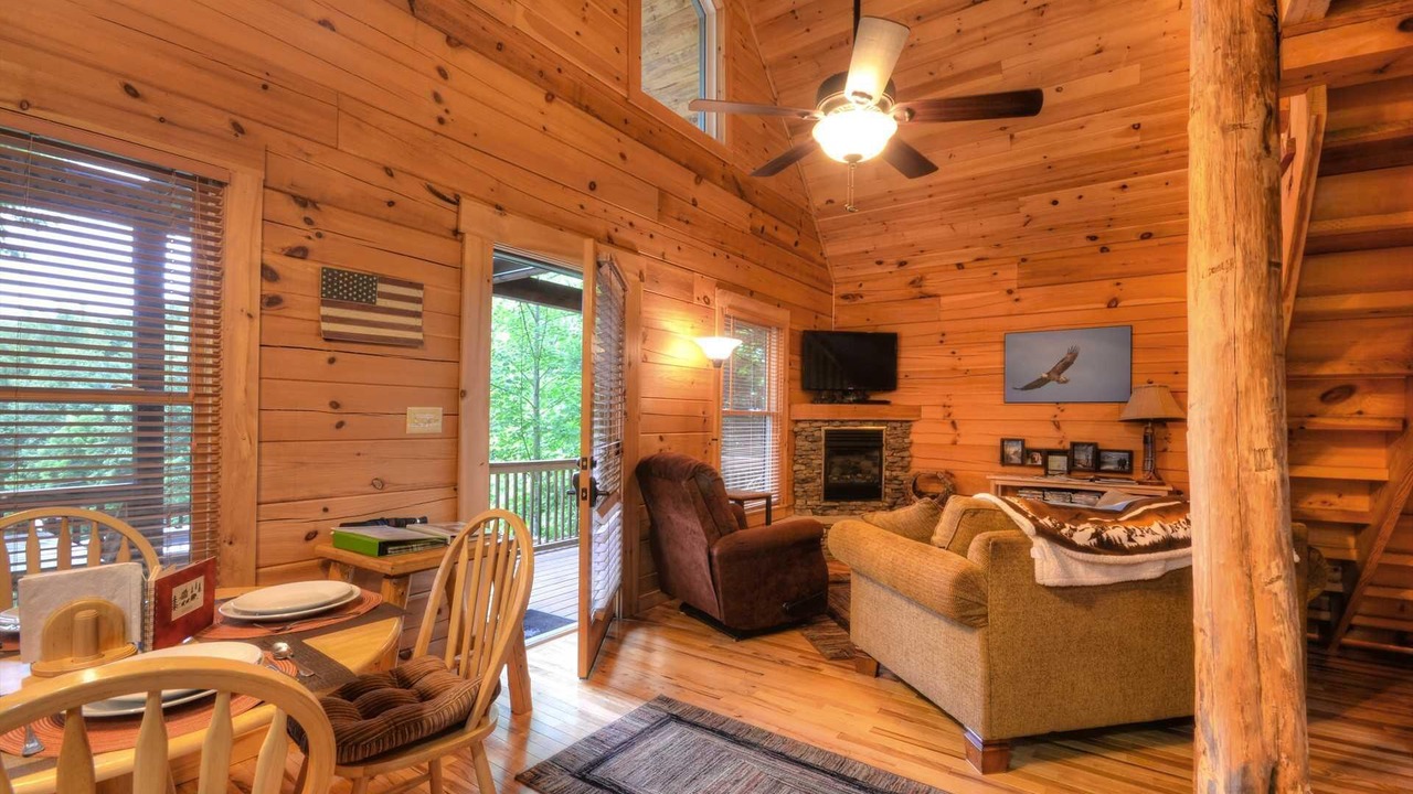 Photo of Livingroom in Bryson City