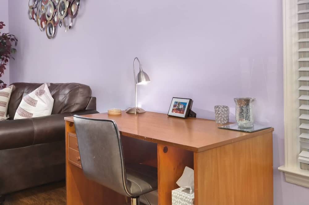 Photo of Bedroom in Northeast Raleigh