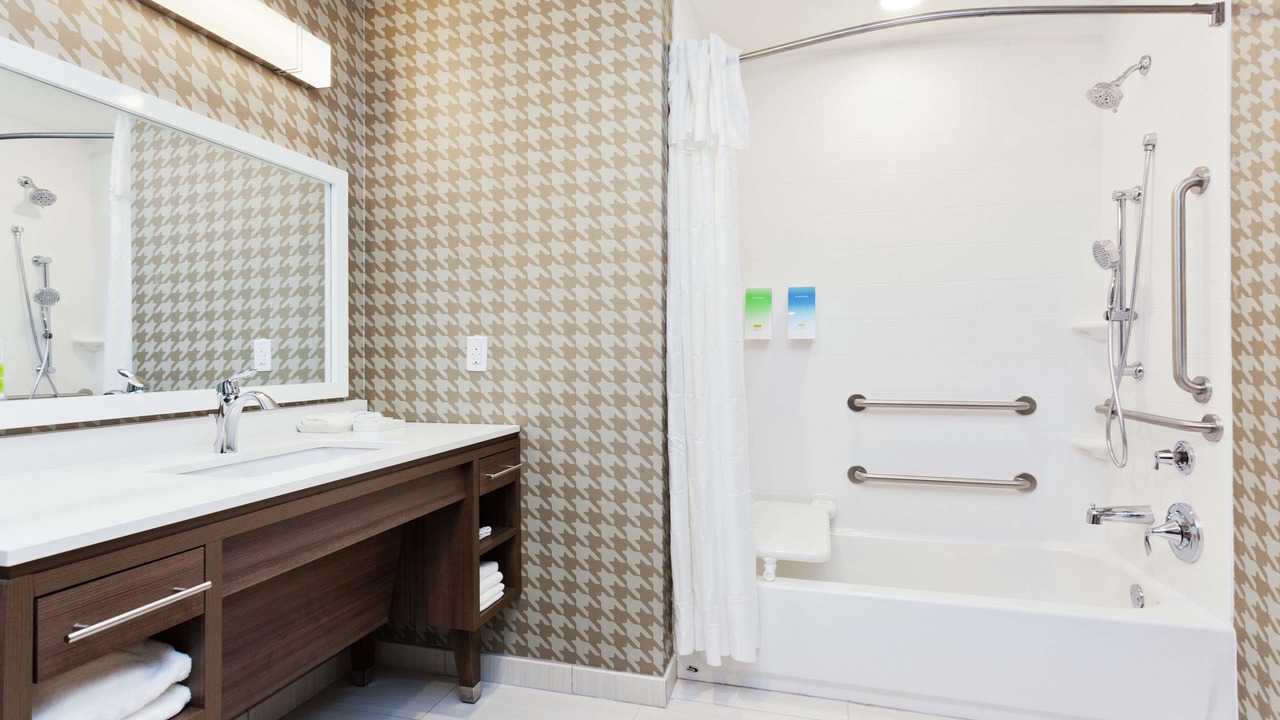 Photo of Bathroom in Crestline Heights