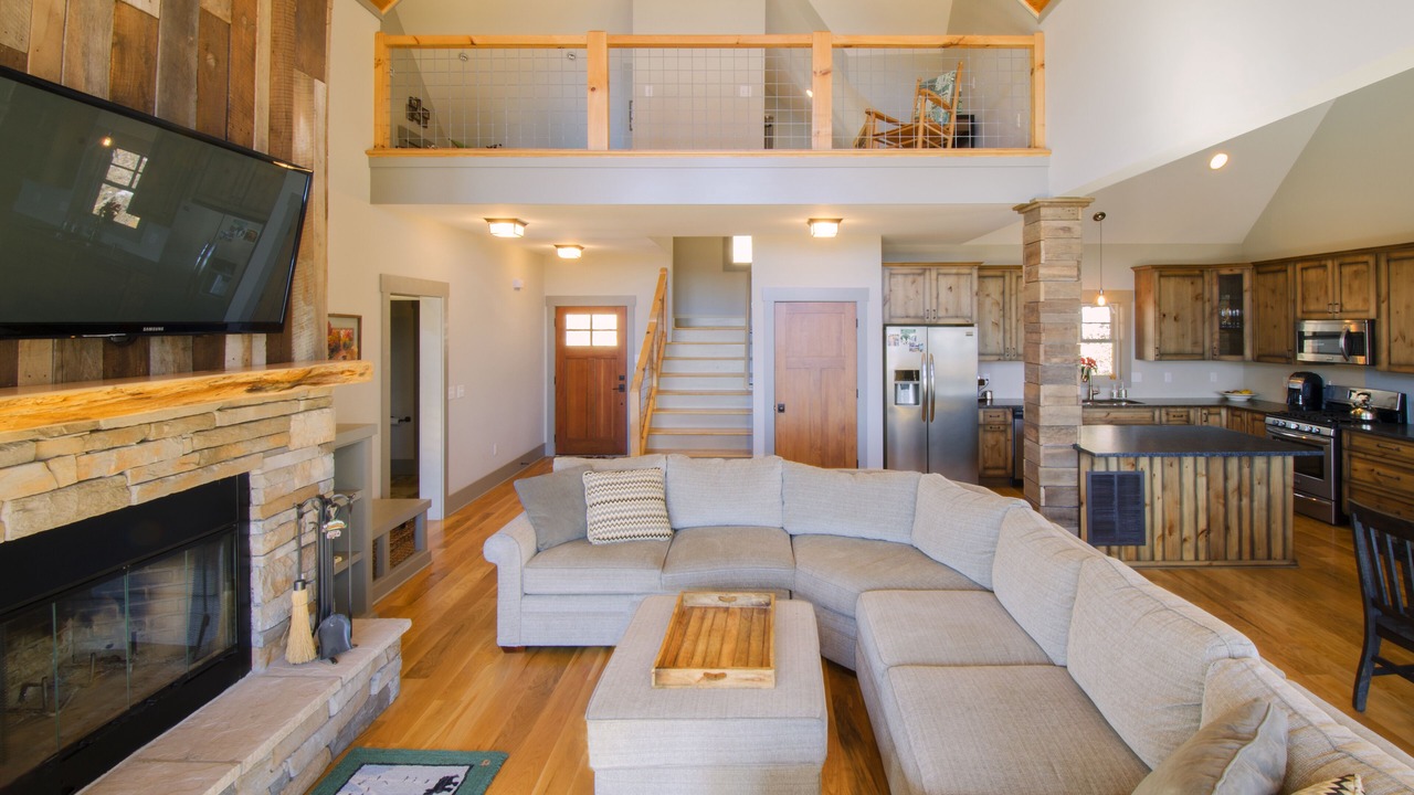 Photo of Livingroom in Laurel Ridge