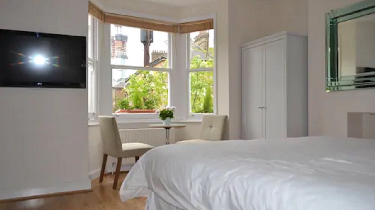 Photo of Bedroom in Vauxhall