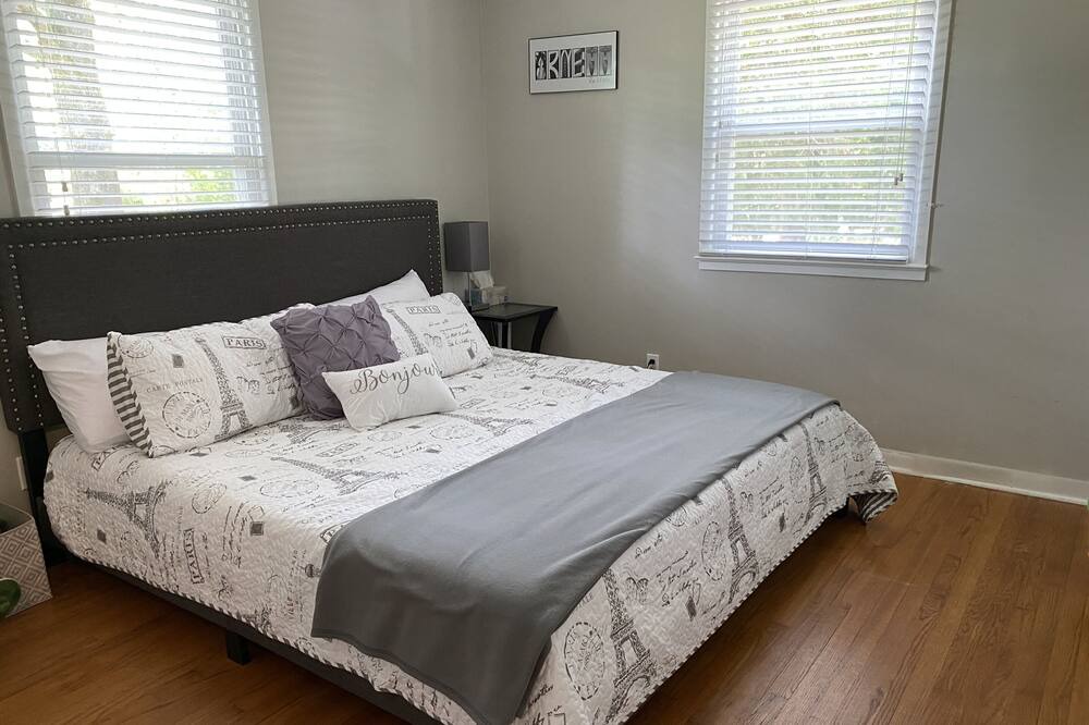 Photo of Bedroom in Reidsville