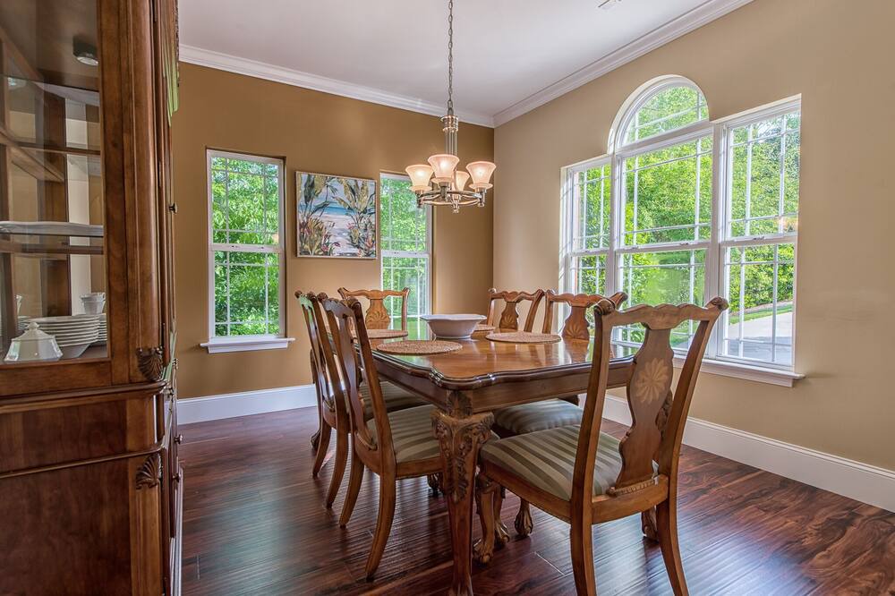 Photo of Bedroom in Barium Springs