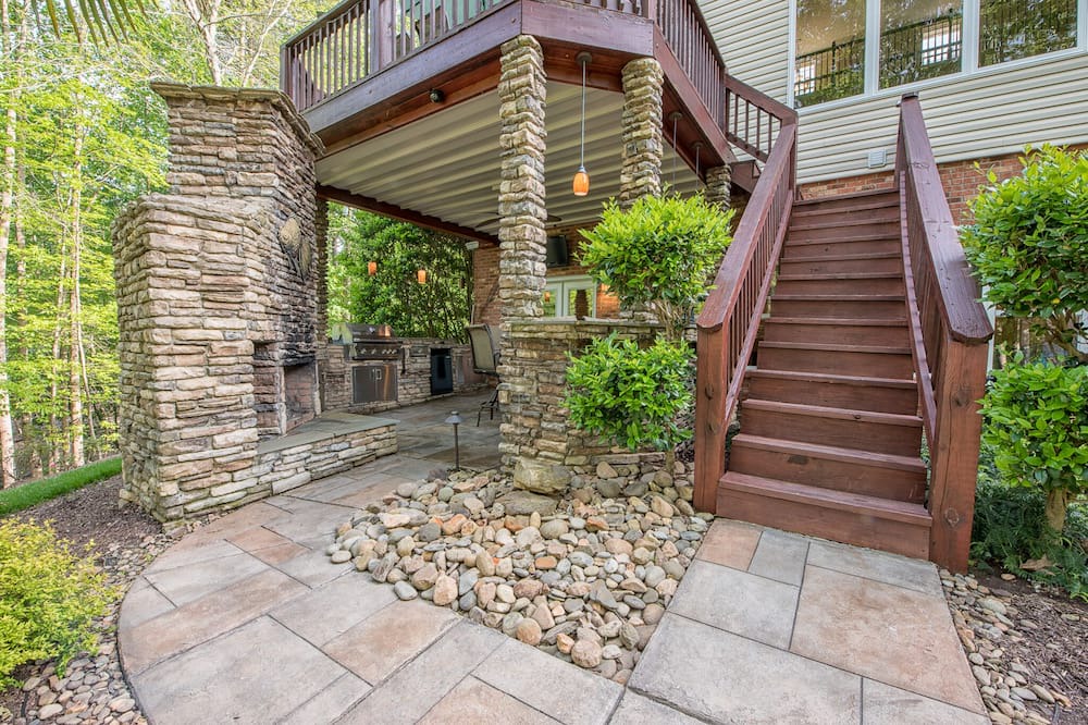 Photo of Outdoor in Barium Springs