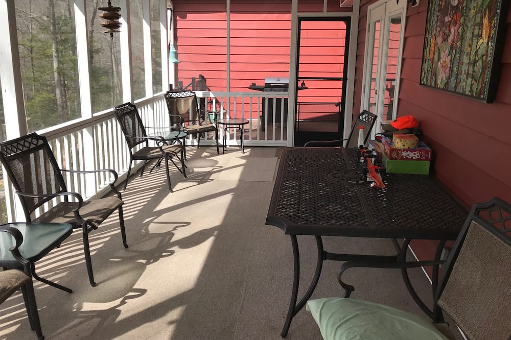 Photo of Outdoor in Lake Toxaway