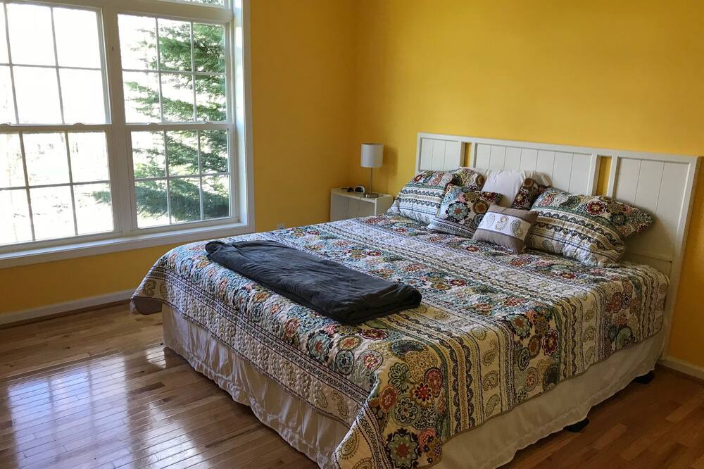 Photo of Bedroom in Lake Toxaway
