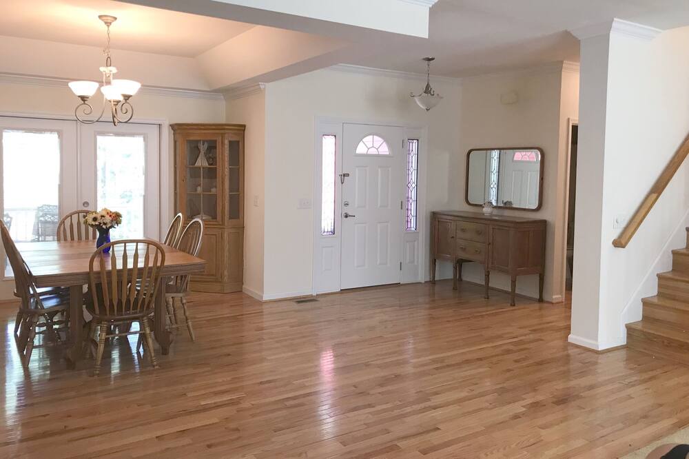 Photo of Livingroom in Lake Toxaway