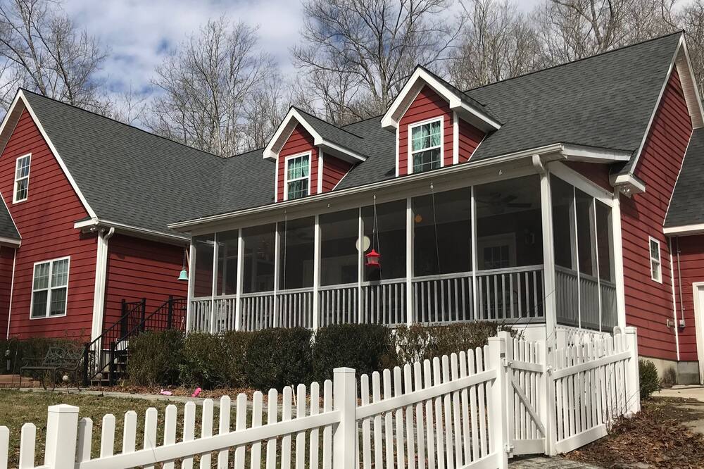 Photo of Others in Lake Toxaway