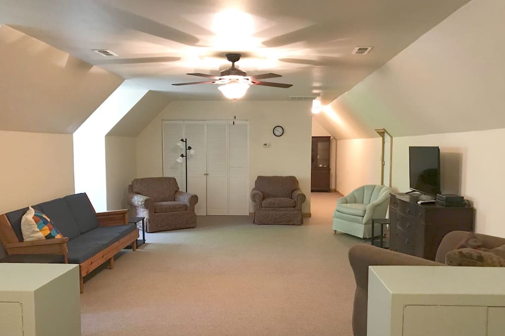 Photo of Bedroom in Lake Toxaway