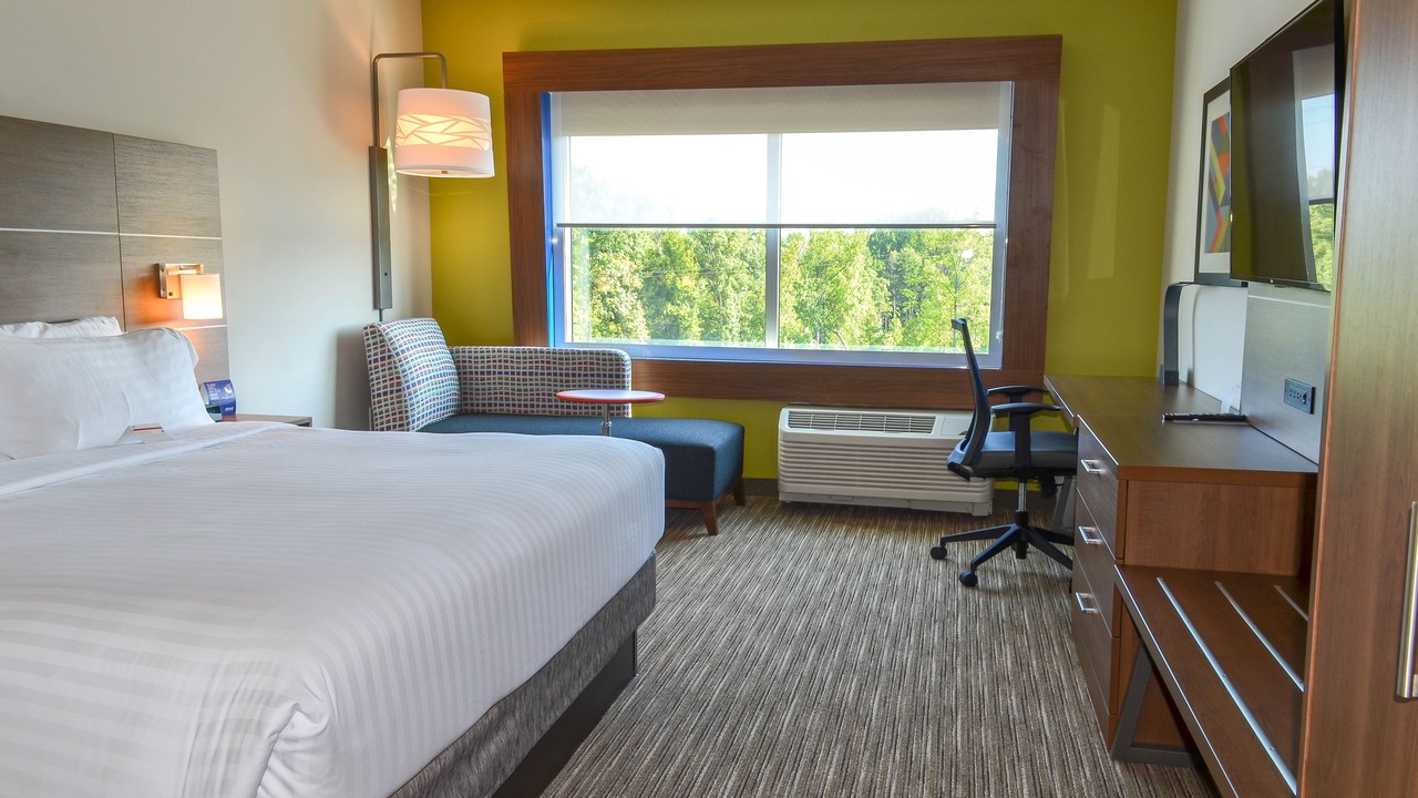 Photo of Bedroom in Umstead
