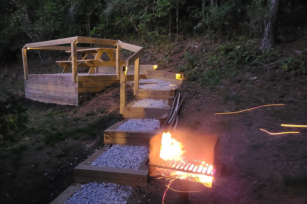 Photo of Patio Balcony in Bear Den