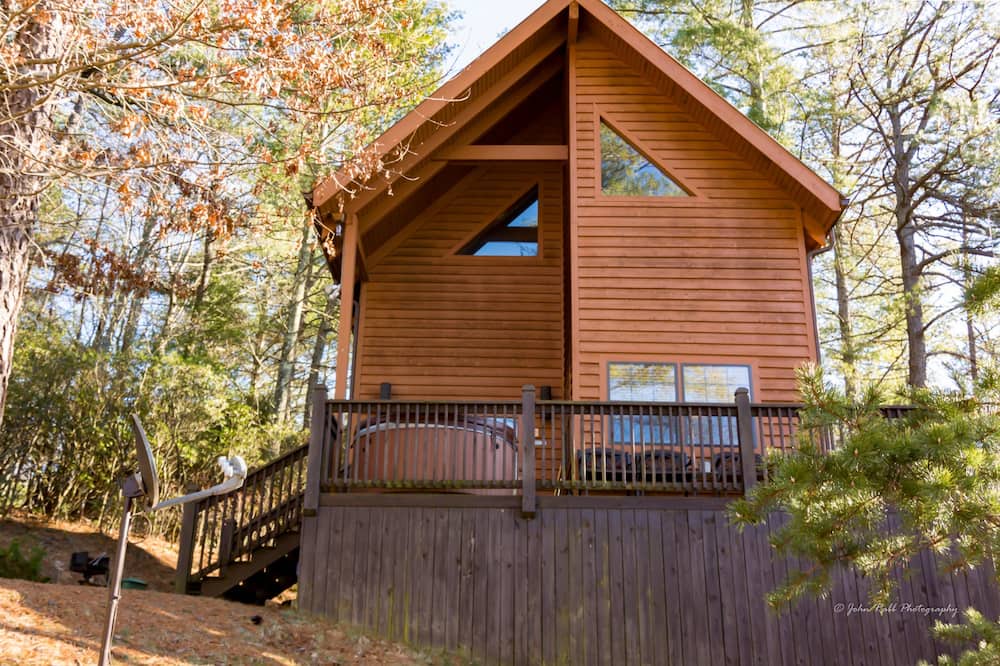 Photo of Outdoor in Bear Den