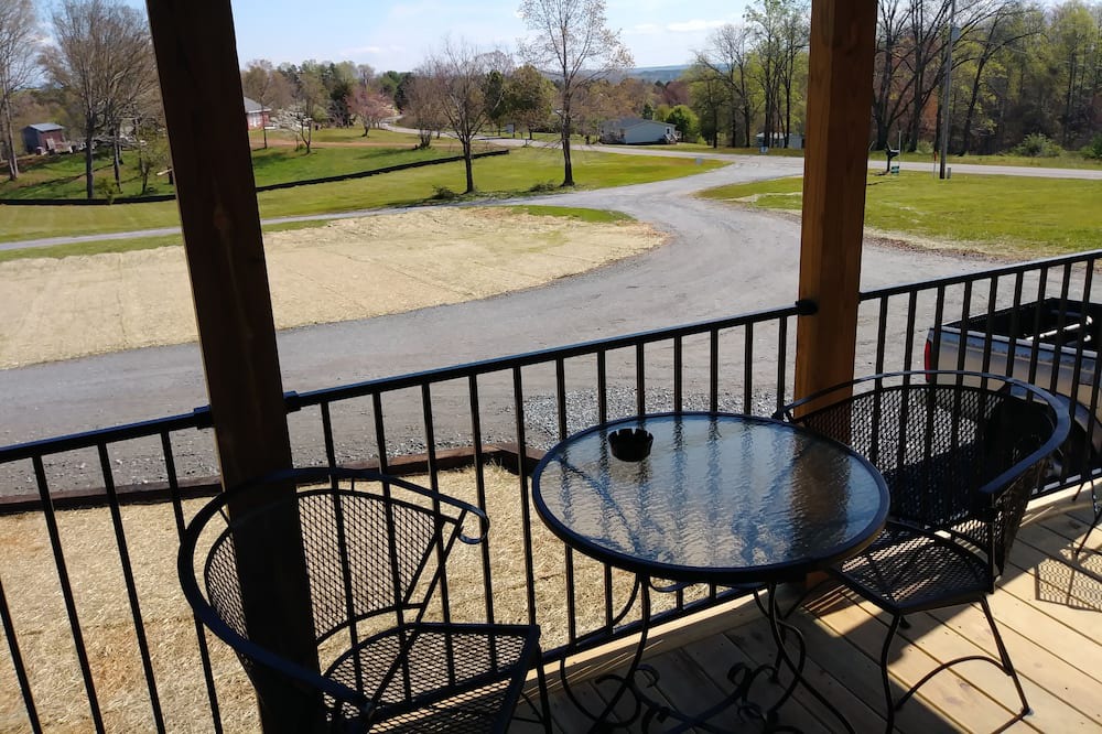 Photo of Patio Balcony in Tryon