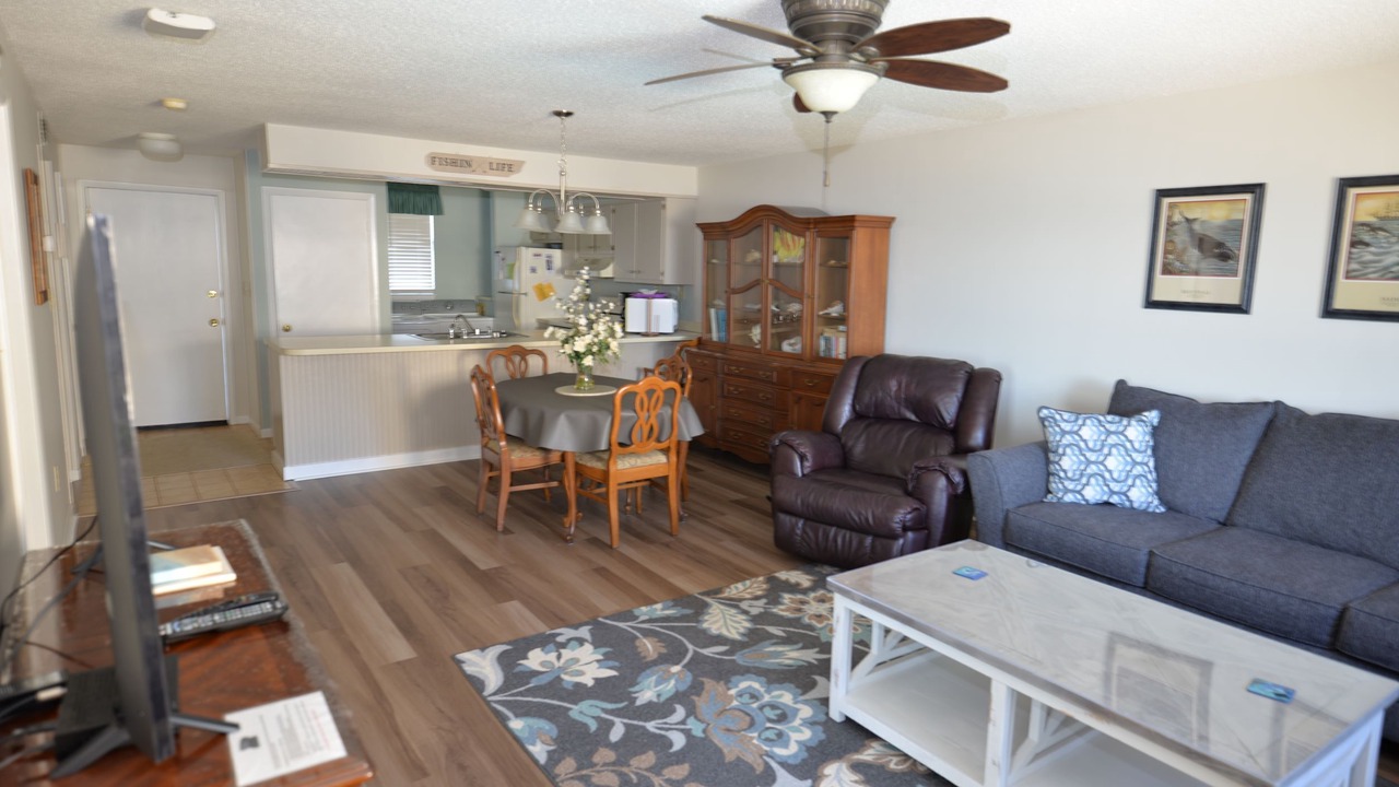 Photo of Livingroom in Indian Beach