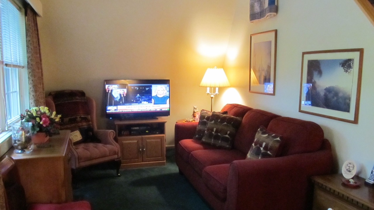 Photo of Livingroom in Maggie Valley