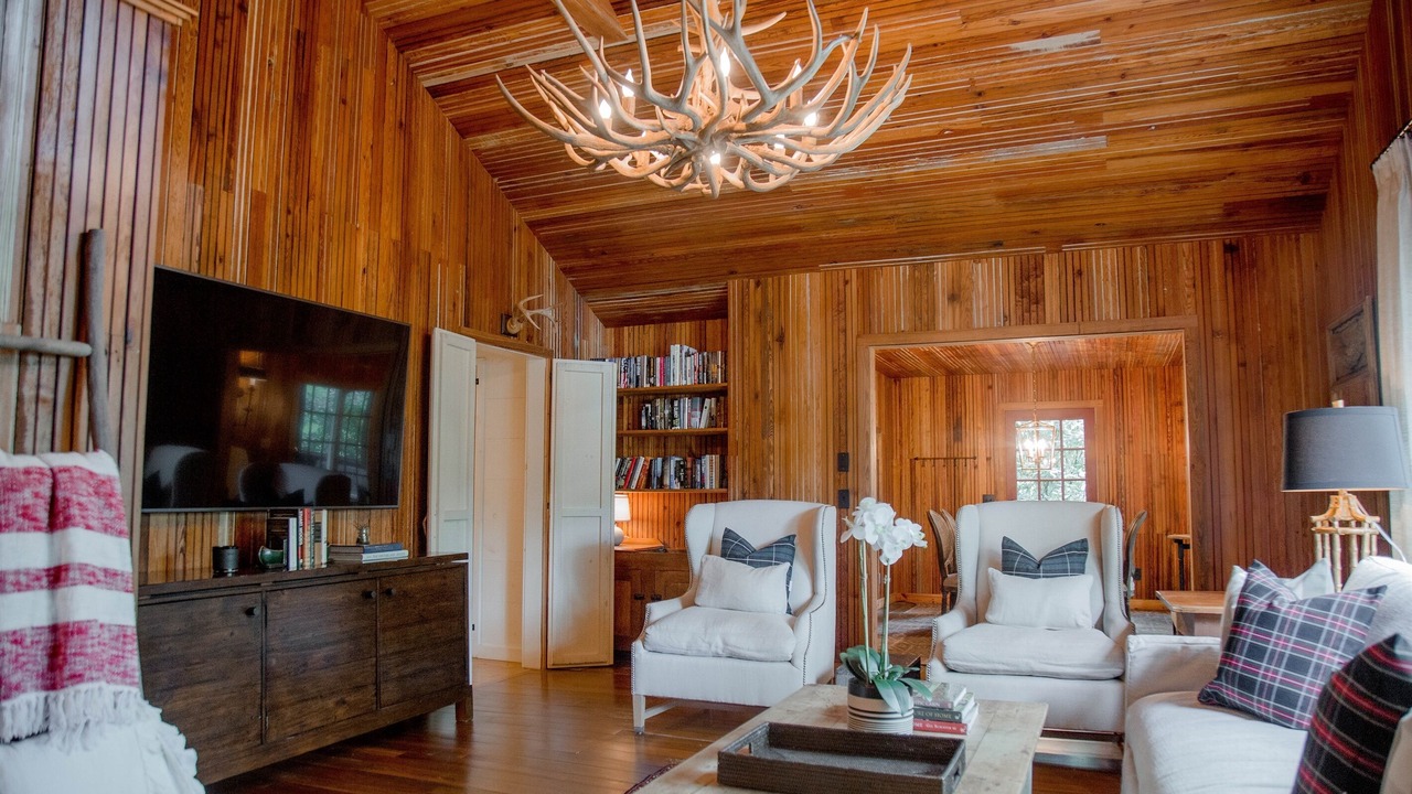Photo of Livingroom in Mirror Lake