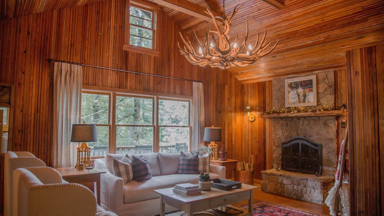 Photo of Livingroom in Mirror Lake