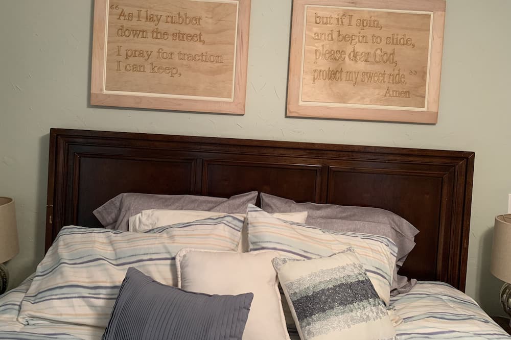 Photo of Bedroom in Robbinsville